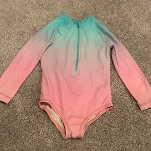 Size 4 Hanna Andersson one piece girls long sleeved zip up front swimsuit